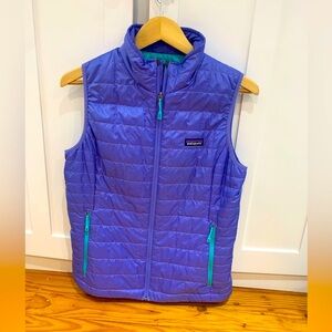 Patagonia nano puff women’s vest - medium - excellent like-new condition